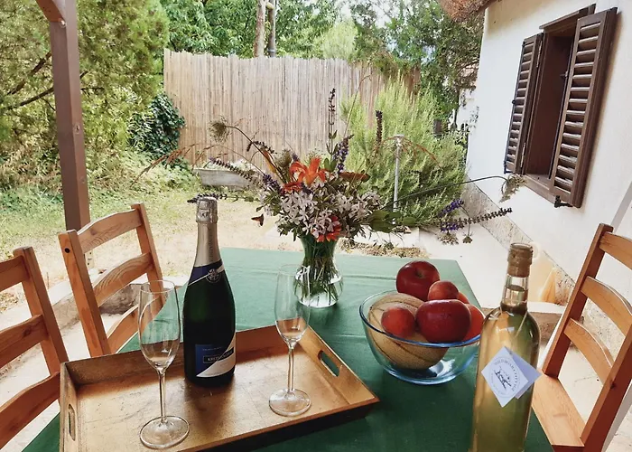 Wild Boar Cottage - Romantic Getaway